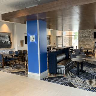 Holiday Inn Express & Suites Denver - Aurora Medical Campus