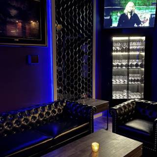 PH1315 Wine Bar